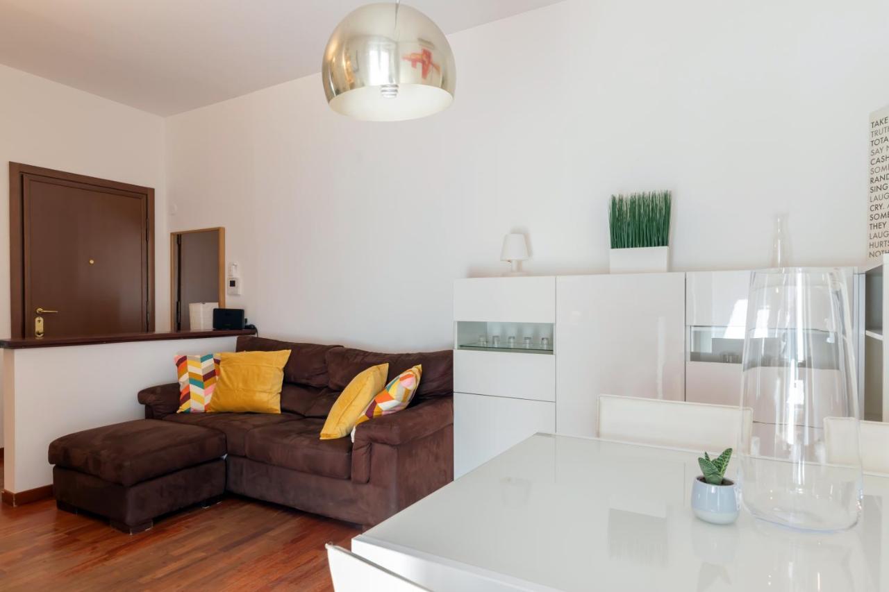 Terrace At 20 Minutes From Duomo - Homeunity Milan Extérieur photo